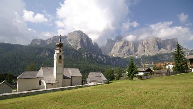 La chiesa gotica di Colfosco