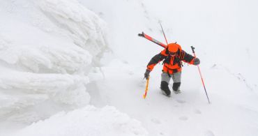 Ski mountaineering in the Mezí valley